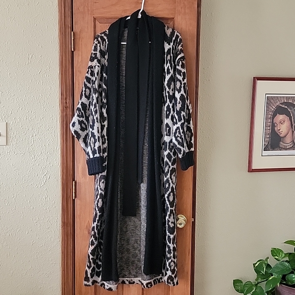 Full length Wool Leopard Print Jacket - Picture 2 of 3